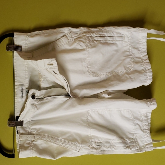 Calvin Klein white men shorts, sz 33 - Picture 2 of 9